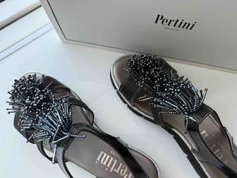 Стильные сандалии Pertini, размер 37 новые