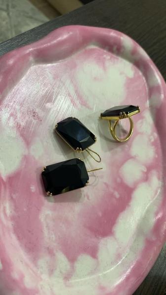 Набор(кольцо, серьги с черным агатом)