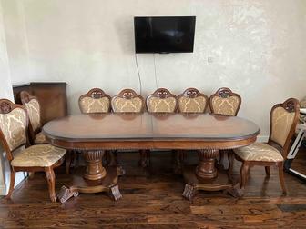 Стол и стулья, чистое дерево.