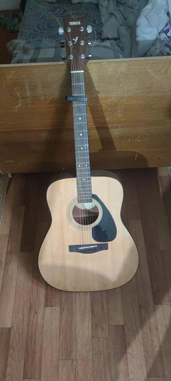 Продам Гитару срочно, торг есть!