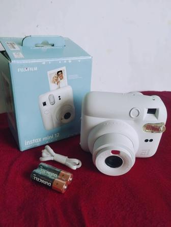 Фотоаппарат instax mini 12