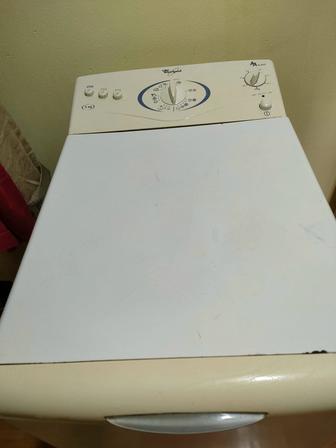 Продам стиральную машину Whirlpool