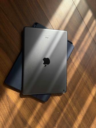 Продам IPad 9 поколения 2021 года