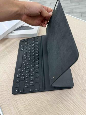 Продажам чехол Клавиатуру Smart Keyboard Folio