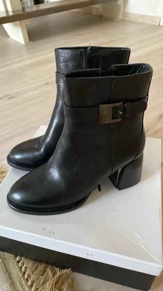 Продам абсолютно новые зимние ботинки