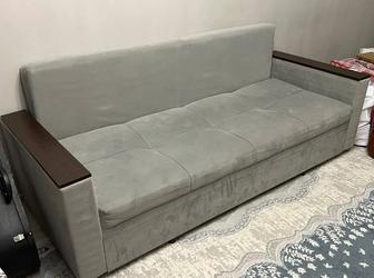 Диван, в отличном состоянии