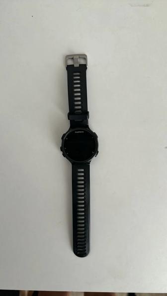 Часы Garmin Forerunner 735 xt