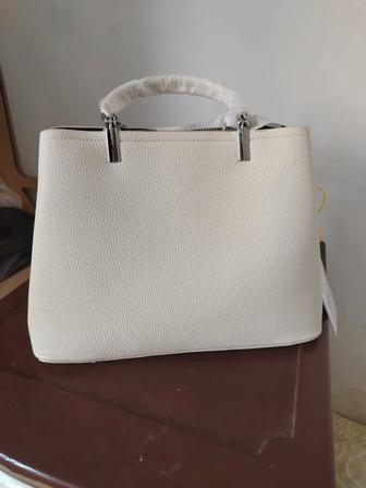 Сумкалар сатылады