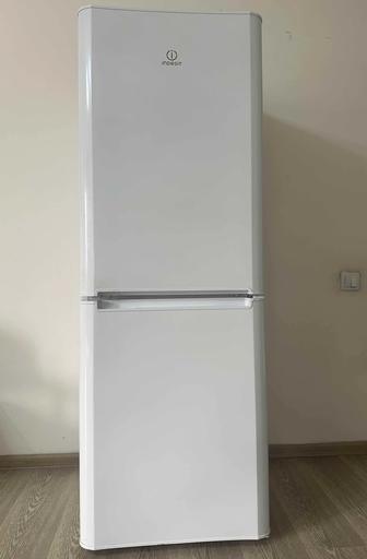 Продам 2-камерный холодильник