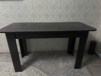 Продам стол