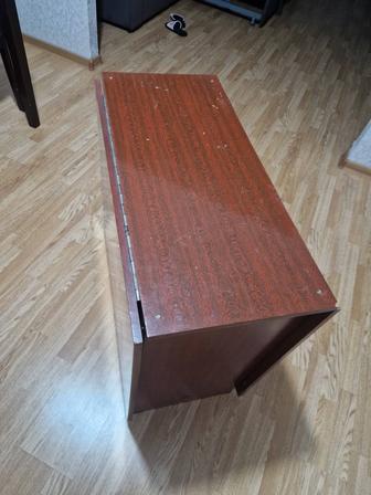Продам стол