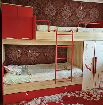 Двухъярусная кровать