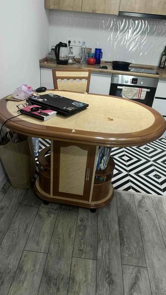 Продам стол и два стула