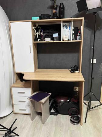 Компьютерный стол хороший