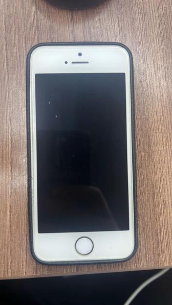 Продам iPhone 5s 64Gb