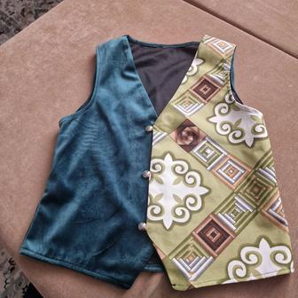 Продам жилет в национальном стиле