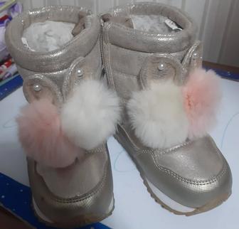 Продам сапожки на девочку