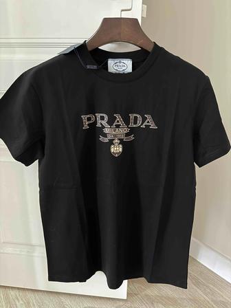 Футболка Prada