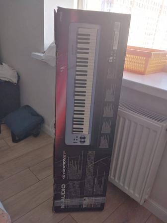 Midi клавиатура m-audio keystation 61 es