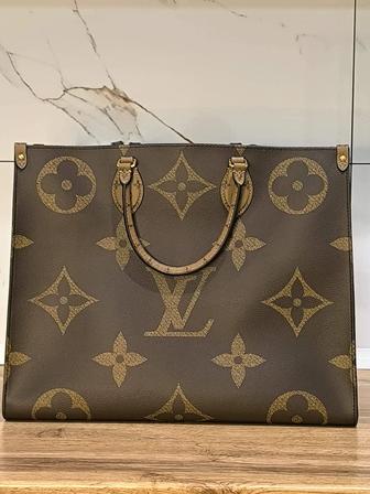 Сумка Louis Vuitton Onthego