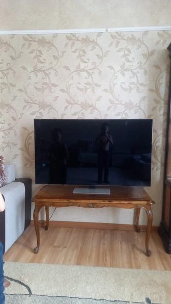 Продам б/у смарт телевизор Samsung 22 г