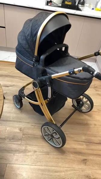 Продается коляска 3 в 1