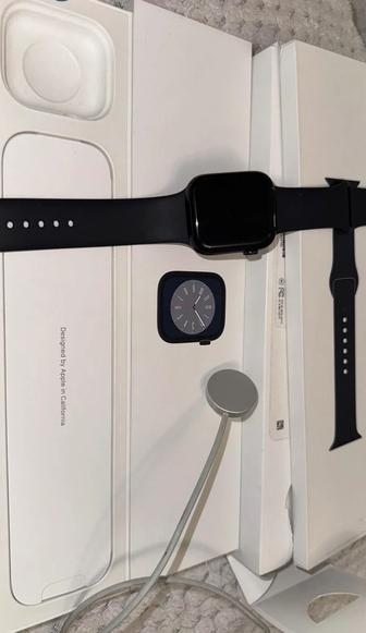 Продам часы Apple Watch  8,
45mm торга нету срочно!
