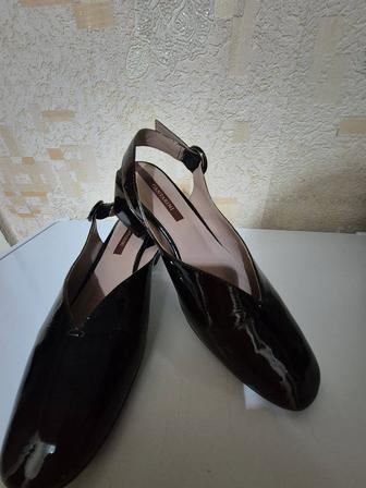 Женская босоножки