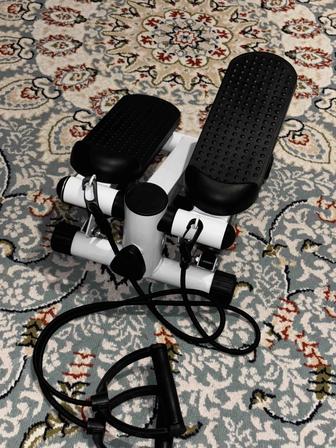 Степпер с эспандерами