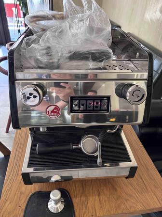 Продам кофемашину La Pavoni