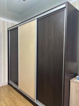 Шкаф купе крепкий, надежный