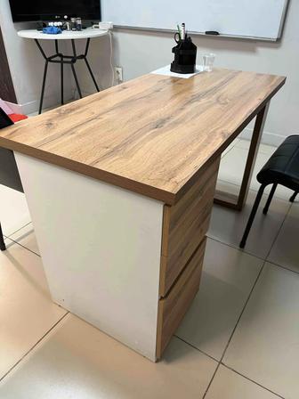 Продам офисный стол