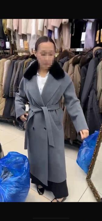Пальто Rafaello