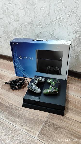 Sony PlayStation 4 1TB и 700 игр