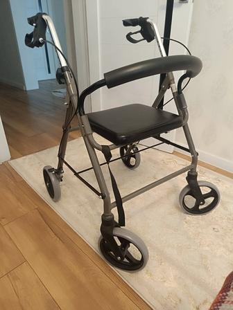 Продам ходунки для взрослых