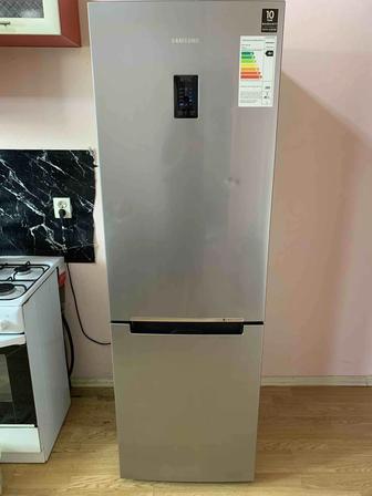 Продам холодильник Samsung