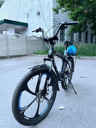 Велосипед дорожный BMW