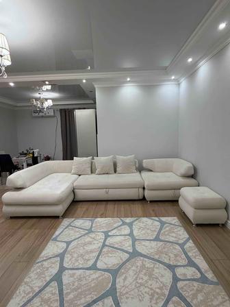 Продается диван (3,6 м.)