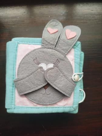 Продам развивающую книгу из фетра