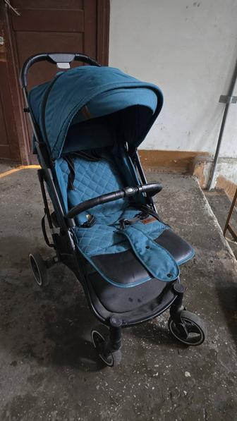 Продам коляску прогулочную