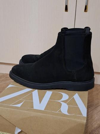 Продам мужские ботинки