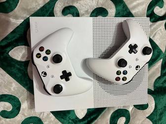 Xbox One S 1TB 2 геймпада 9 игр аккаунт (турецкий регион)