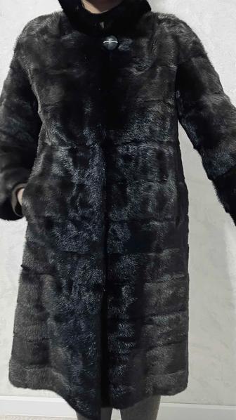 Продам норковую шубу