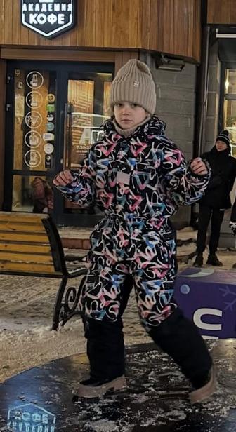 Продам комбинезон на девочку