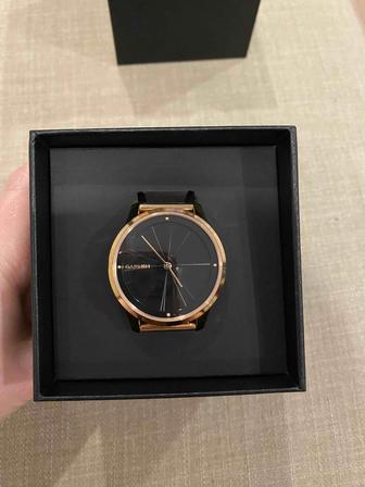 Часы Garmin Vivomove Luxe PVD 18K