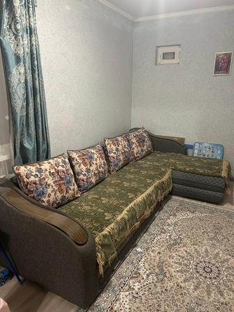 Продам диван угловой