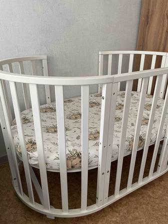 Продам детскую кроватку с матрасом