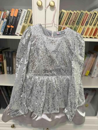 Продам платье на девочку!