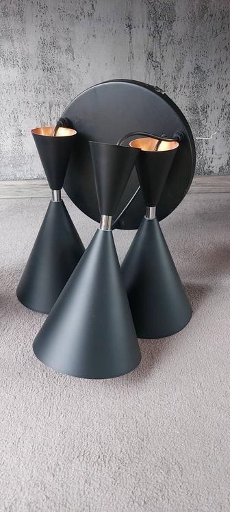 Продам люстру