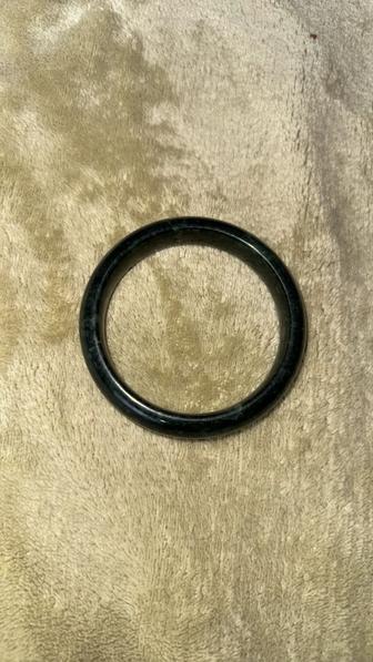 Продажа нефритового браслета